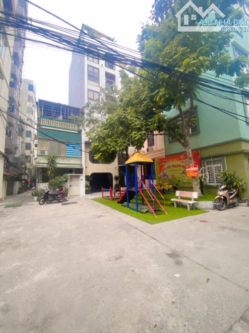 BÁN GẤP TÒA CCMN NGÕ 164 ĐƯỜNG VƯƠNG THỪA VŨ. 100M2 - 7 TẦNG. 20 PHÒNG. THANG MÁY.