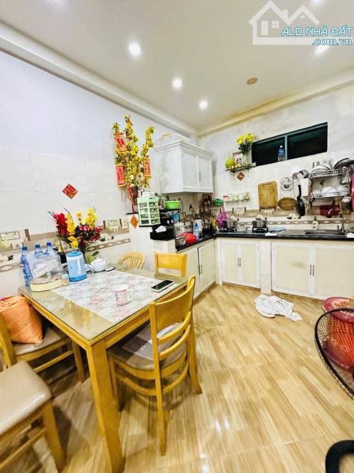 HẺM Ô TÔ THÔNG, 60m2 SD, 2 Tầng, Phan Huy Ích - NHỈNH 4 tỷ
