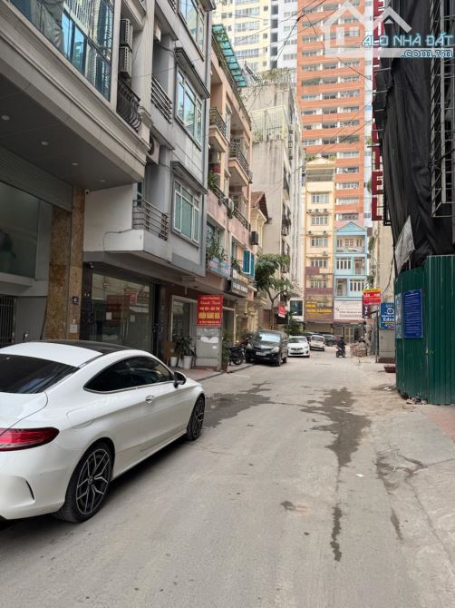 23 tỷ phân lô,phố Dương Khuê, 67m2, 8Tang, mt 4.6m,vỉa hè,ô tô tải tránh,kinh doanh