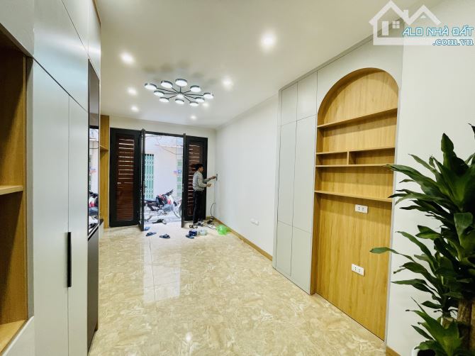 Bán nhà phố Trần Hoà- Hoàng Mai, 35m2-5T ngõ OTO tránh giá 8,3Tỷ. - 1