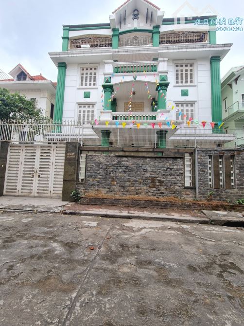 Bán Biệt Thự Hoàng Mai, Dt 310m2, MT 17m, Kinh Doanh Văn Phòng VIP, Giá 60,8 Tỷ
