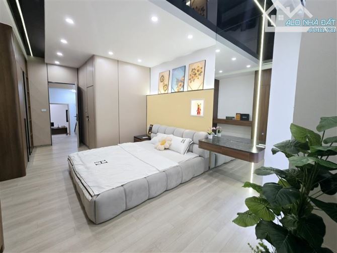 Siêu phẩm nhà đẹp quận Thanh Xuân, 68m² x4t, thang máy, ô tô đỗ cửa, chỉ 16 tỷ - 1