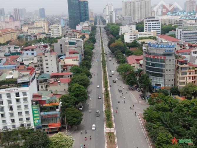 Bán tòa building mặt phố Hoàng Quốc Việt, 2 mặt thoáng vĩnh viễn, 300m2 giá bán 198 tỷ - 1