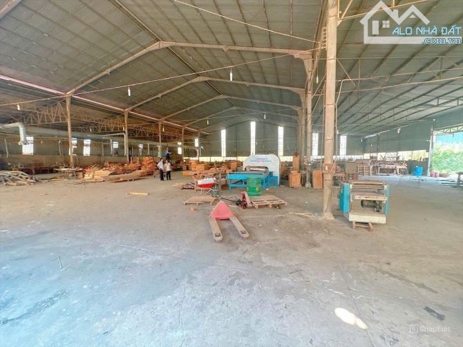 Cho thuê xưởng gần trạm thu phí Thiện Tân, Hố Nai 3, Trảng Bom, 11000m2, giá thuê 280tr. - 1