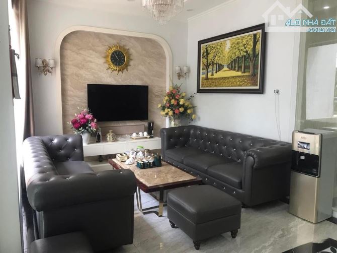 Cần bán biệt thự siêu vip khu Vườn Đào - Tây Hồ DT 320m2 * 4T + 1 hầm, Giá 105 tỷ, nhà đẹp - 1