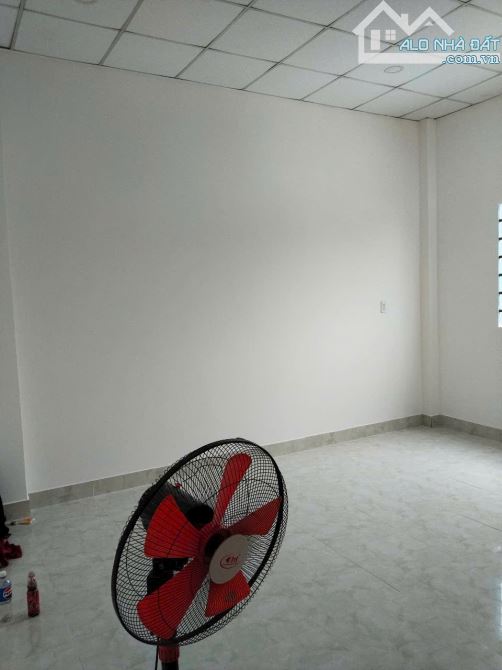 Bán nhà 2 tầng gần 100m2 Tân thới 2 Tân hiệp Hóc môn 5x19 giá chỉ 3.45 tỷ thương lượng. - 2