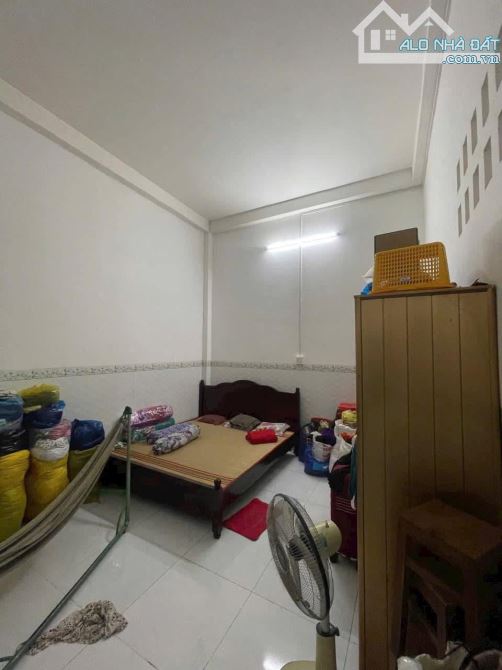 Bán nhà 1 lầu kiên cố 1 lầu sân thượng mâm đúc đường số10 kdc long thịnh sổ hồng hoàn công - 2
