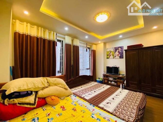 Bán nhà Nguyễn Viết Xuân - Thanh Xuân; 50.6m2, nhà 4 tầng! 12.8tỷ - Tầng 1 Gara OTO - 3