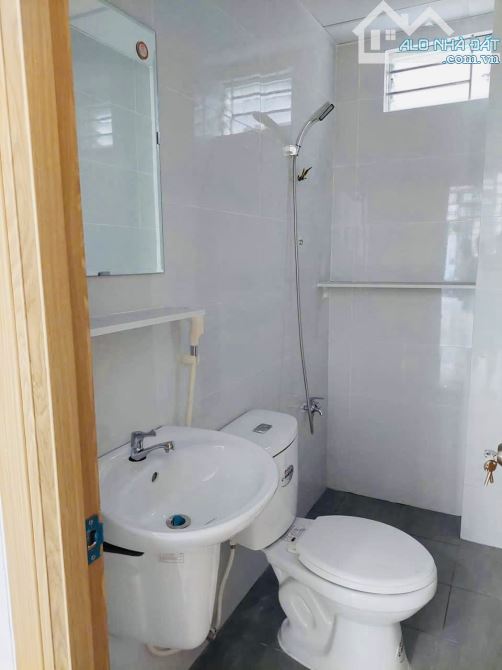 BÁN NHÀ LÊ ĐỨC THỌ, HXH, CN 56m2 (4x14m), RẺ = GIÁ ĐẤT, 4 TỶ 5 nhỉn - 4