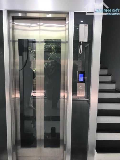 Cần bán biệt thự siêu vip khu Vườn Đào - Tây Hồ DT 320m2 * 4T + 1 hầm, Giá 105 tỷ, nhà đẹp - 4
