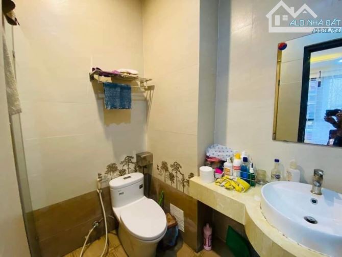 Bán nhà Nguyễn Viết Xuân - Thanh Xuân; 50.6m2, nhà 4 tầng! 12.8tỷ - Tầng 1 Gara OTO - 5