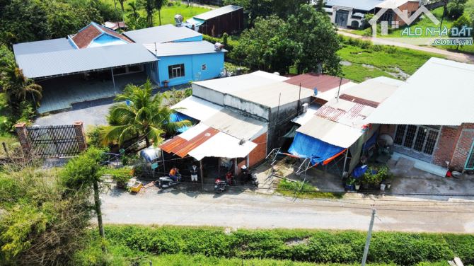 Bán nhà 2/ đường Trần Thị Chọn - 268m2 - 12x24 - 50m2 thổ cư - xã Trung Lập Hạ - Củ Chi - 7