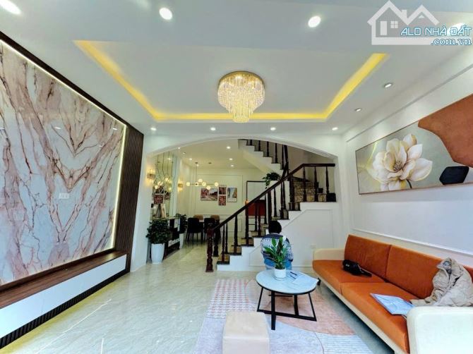 Bán Nhà Phố #Trương Định NHÀ ĐẸP HAI THOÁNG - 37m² MẶT TIỀN RỘNG 4.6M - TRƯỚC NHÀ RỘNG 4M - 8