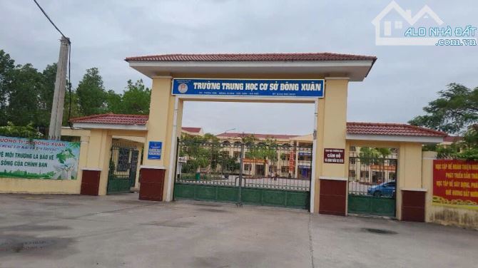 Bán đất xóm Bến - Đông Xuân - Sóc Sơn - 150m2 Full thổ - MT 8m - Đường ô tô tải - 3