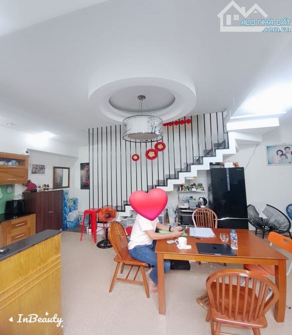 Xe ngủ trong nhà Quang Trung, P10, Gò Vấp,  93m2, 4 tầng, 4PN, ở ngay