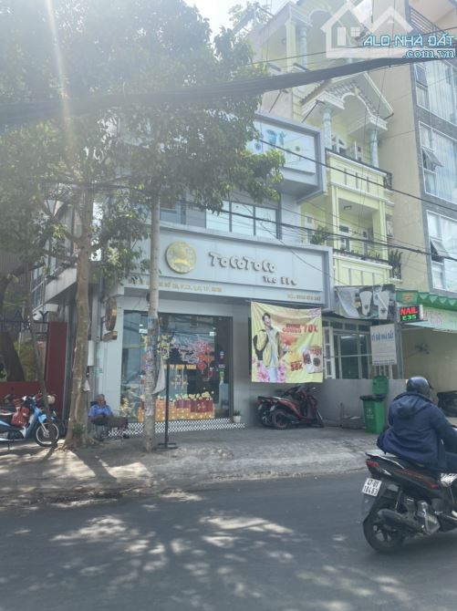 Ngợp bank bán gấp mặt tiền số 10 phố ẩm thực p13 q6(5.6mx15m)giá chỉ 12,5 tỷ