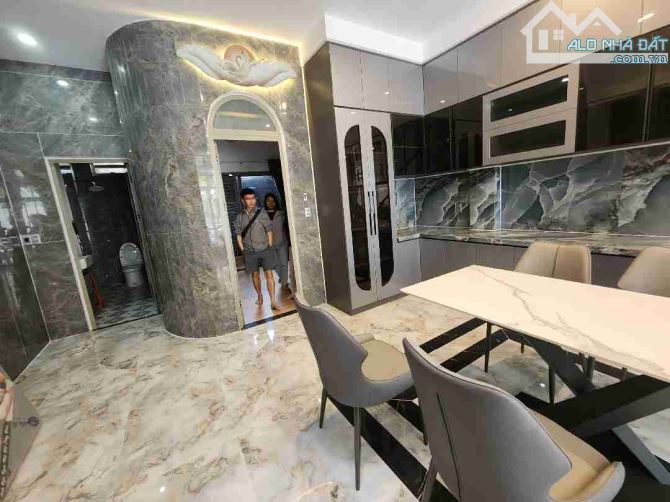 💥 NHÀ ĐẸP 3 TẦNG - PHONG CÁCH BIỆT THỰ - KHU VIP HOÀ XUÂN, ĐÀ NẴNG