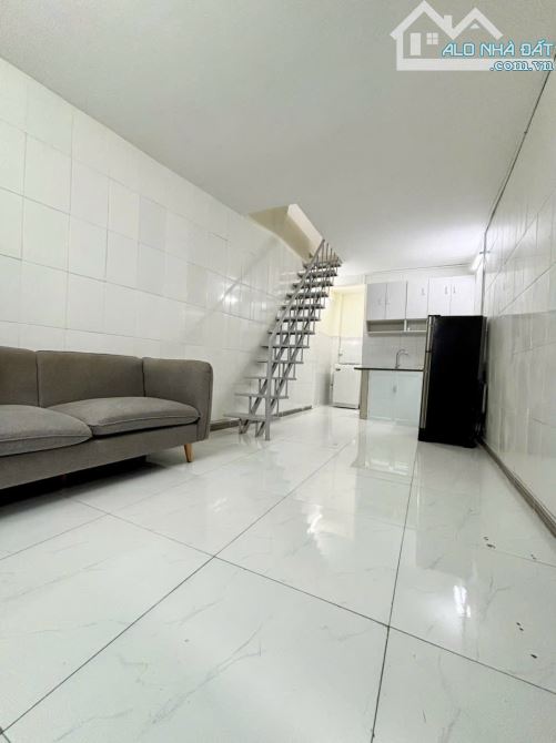 Bán nhà mặt tiền thụt , Nguyễn Văn Công , P3, 20m2 , 2,45tỷ TL