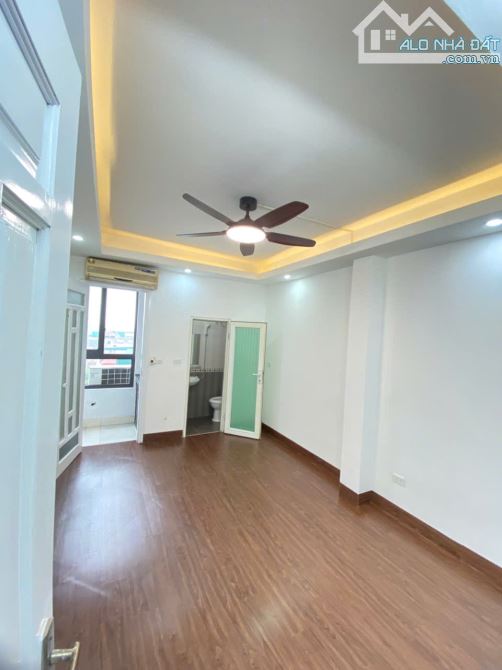 BÁN CCMN VŨ TÔNG PHAN THANH XUÂN, NHÀ ĐẸP 32M2 GIÁ 950TR OTO ĐỖ TRƯỚC NHÀ