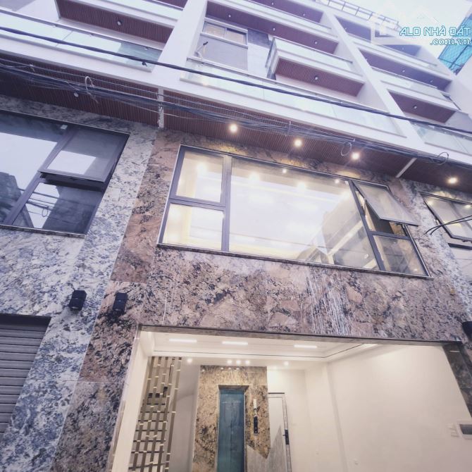 Bán Nhà Gần Phố Trạm, Long Biên 41m2, 6 Tầng Thang Máy, Ngõ Ô tô, Giá 10,5 Tỷ