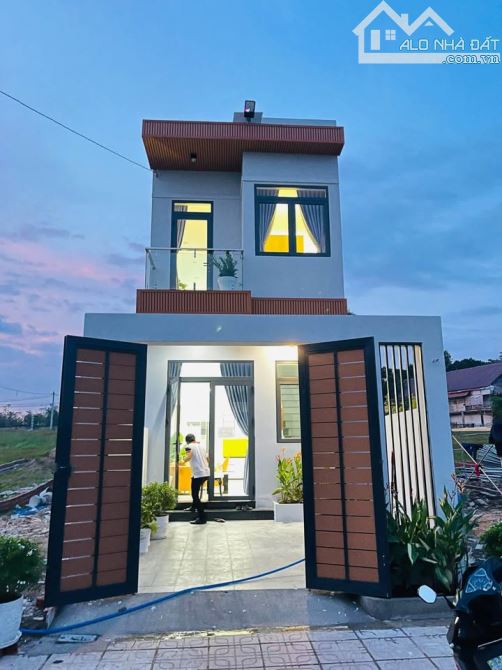 🏡 BÁN NHÀ CỔNG 11 - SỔ HỒNG RIÊNG - TRẢ TRƯỚC CHỈ 900 TRIỆU! 🏡