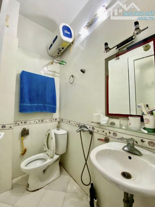 Ô TÔ ĐỖ CỔNG - BA BƯỚC RA PHỐ - HIẾM - FULL NỘI THẤT - Ở NGAY - 10