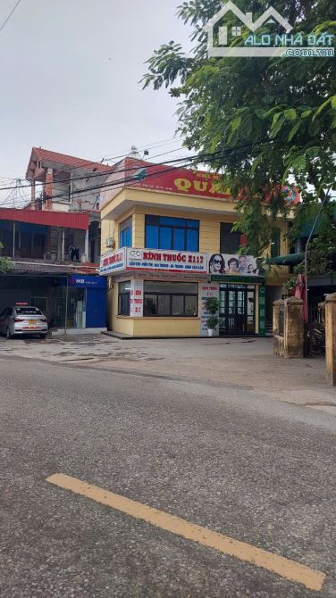 Bán đất xóm Bến - Đông Xuân - Sóc Sơn - 150m2 Full thổ - MT 8m - Đường ô tô tải - 4