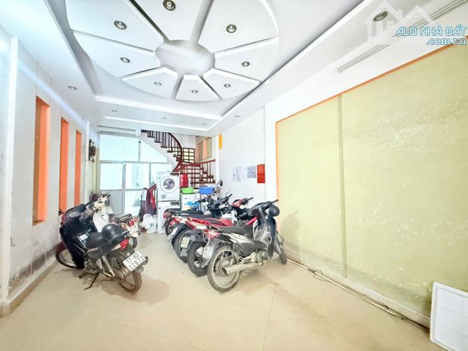 Phân lô Pháo Đài Láng, vỉa hè ô tô tránh, 50m ra phố, CHDV, 69m 5tầng 4m mặt, Giá 23.5 tỷ - 1