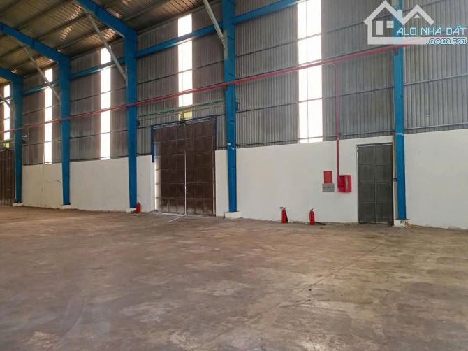 XƯỞNG CHO THUÊ 1.750m² MẶT TIỀN ĐỨC HOÀ,LONG AN GIÁ CHỈ 2.6$/m² - 1