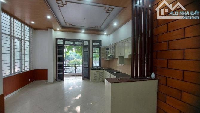 CHỦ HẠ CHÀO, NHÀ PHÂN LÔ, MẶT TIỀN THOÁNG, VỈA HÈ TO RỘNG, Ô TÔ ĐỖ CỬA, 62M2 GIÁ CHỈ 22 TỶ - 1