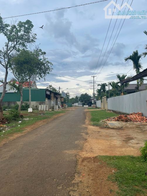Bán lô đất mặt tiền đường 19/5 ekao - 1