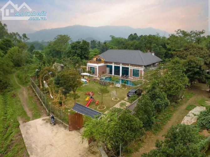 Bán căn villa diện tích 1366m có 400m thổ cư sẵn villa như hình