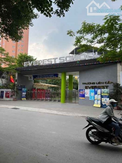 (SIÊU VIP TÂY HỒ) TÒA BIỆT THỰ STALAKE 280M MT: 20M - LÔ GÓC 3 MẶT TIỀN - NỘI THẤT XỊN - 2