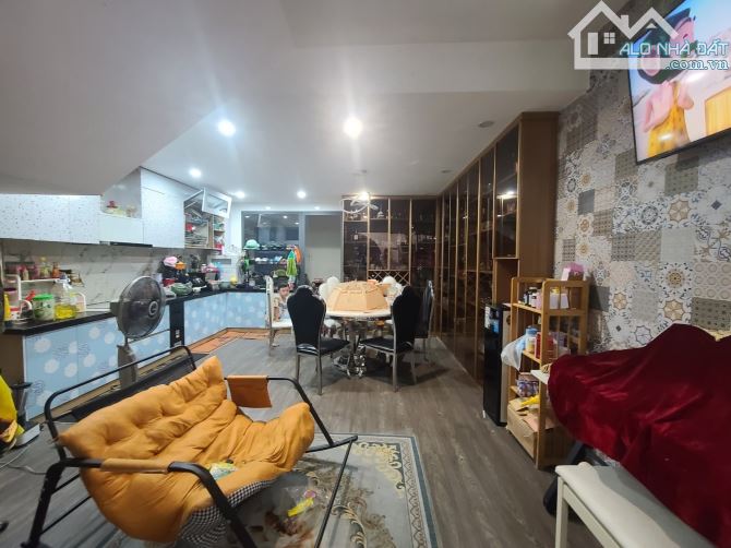 🏡 BÁN NHÀ 4 TẦNG HOÀ XUÂN, CẨM LỆ - NHÀ MỚI - 100M2. CHỈ 8 TỶ TL. - 2