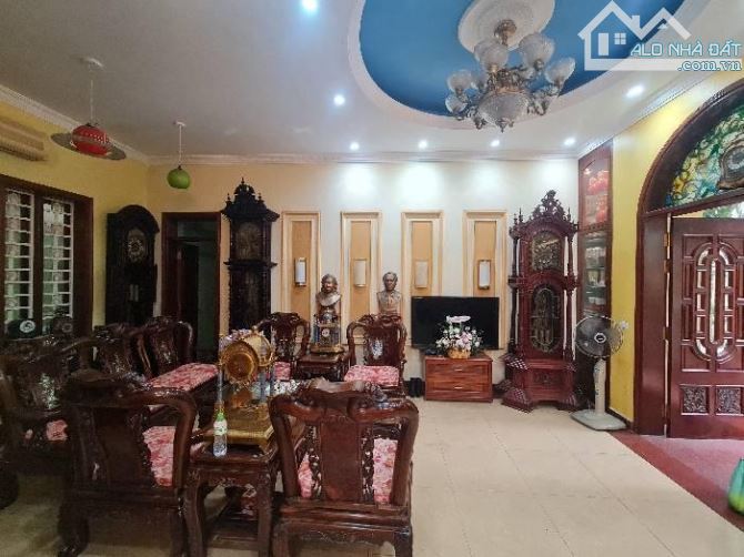 Biệt thự MP Linh Đàm 195m 4T MT16m, thang máy, oto, vỉa hè, kinh doanh - 2