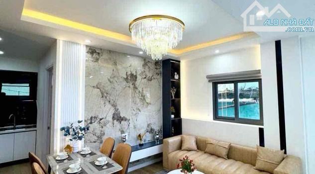 Siêu phẩm lô góc - 2 mặt tiền - kinh doanh đỉnh - full nội thất luxury - 2