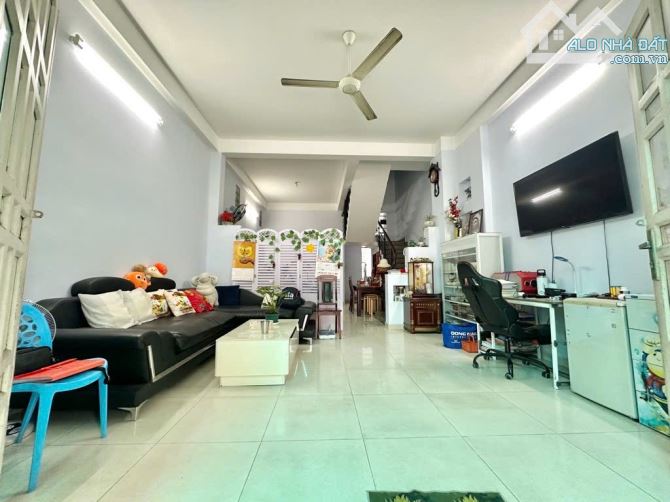 🏠🏠MT HBC-Khu GiGaMall-95m2-Ngang 5m- 3 Tầng - Nhỉnh 13 tỷ TL - 2