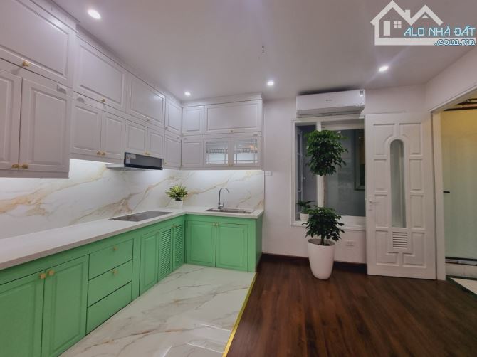 BÁN NHÀ BỒ ĐỀ 80M2, 5 TẦNG, GẦN HỒ, NỞ HẬU, ĐANG VAY NGÂN HÀNG DỄ THƯƠNG LƯỢNG - 2