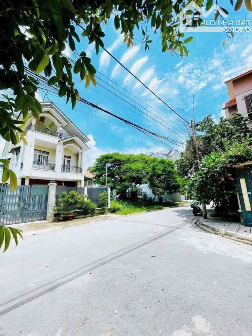 Bán Lô Đất Ngang 8M x 18M Ngay Trường Đại Học Lạc Hồng Cơ Sở 5 cách Bờ Kè Bửu Long 100M - 2