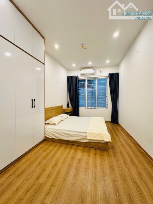 🔥MINH KHAI🔹️DTSD 28M², NHÀ VỊ TRÍ ĐẸP FULL NỘI THẤT, GẦN 🚘, NGÕ THÔNG 3 GÁC PHI ẦM ẦM - 2