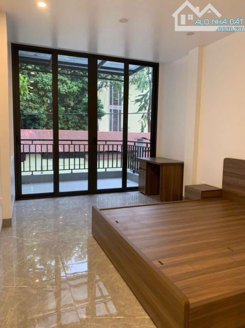 NHÀ MỚI TỨ HIỆP 60M2 - NGÕ Ô TÔ - Ô CHỜ THANG MÁY - FULL NỘI THẤT XỊN SÒ - CHỈ 9.8 TỶ - 2