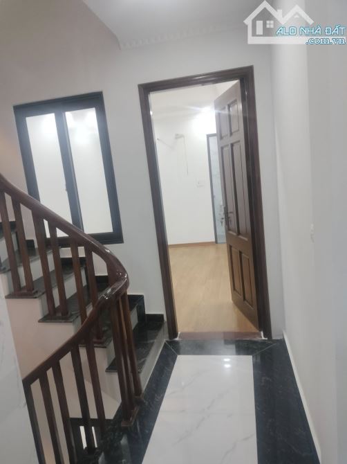 SIÊU PHẨM NGỌC HỒI 57M2 - MẶT CHỢ - Ô TÔ TRÁNH - THANG MÁY - KINH DOANH VIP - 10.25 TỶ - 2
