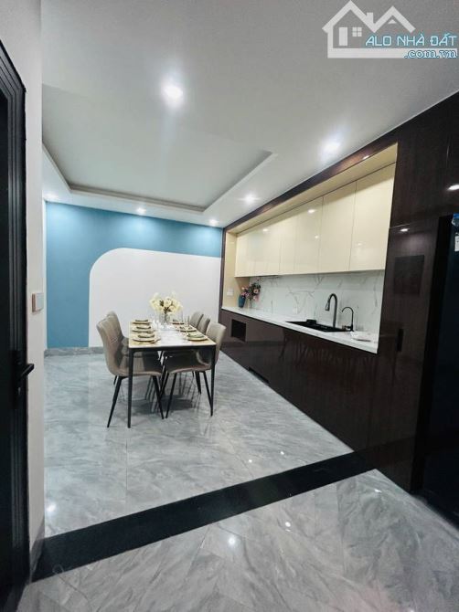SIÊU PHẨM PHÂN LÔ HOÀNG NGÂN  67M  5T TM - MT4,1M - CÁCH MẶT PHỐ 10M - SDCC - 16,7 TỶ - 3