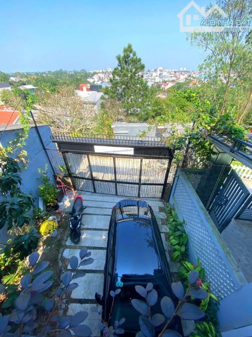 Vila 3 Tầng view cả thành phố kiệt ô tô Trần Thái Tông - Thuỷ Xuân TP Huế Giá Rẻ An cư 2.X - 3