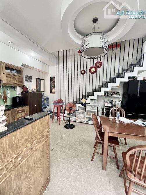 Bán nhà góc 3 tầng, 6m x 15m, nở hậu, hẻm xe hơi, gần ủy ban quận, phường 10, Gò Vấp - 3