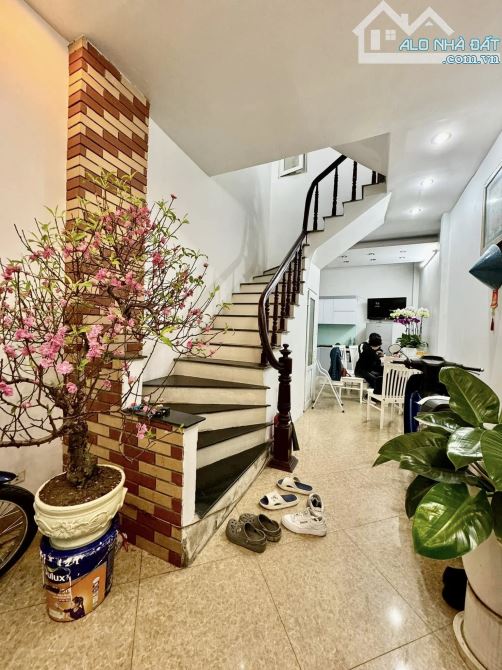 Ô TÔ ĐỖ CỔNG - BA BƯỚC RA PHỐ - HIẾM - FULL NỘI THẤT - Ở NGAY - 3