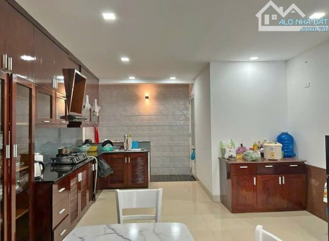 Nhà 4 tầng hẻm ô tô Phước Hải Nha Trang dt 83,5m2 hẻm thông ra Thích Quảng Đức - 3