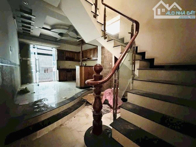 Nhà bán 4 tầng, DT 102 m2 (8x15m), k lộ giới Bùi Minh Trực- Phạm Thế Hiển P5 giá 7tỷ5 - 3