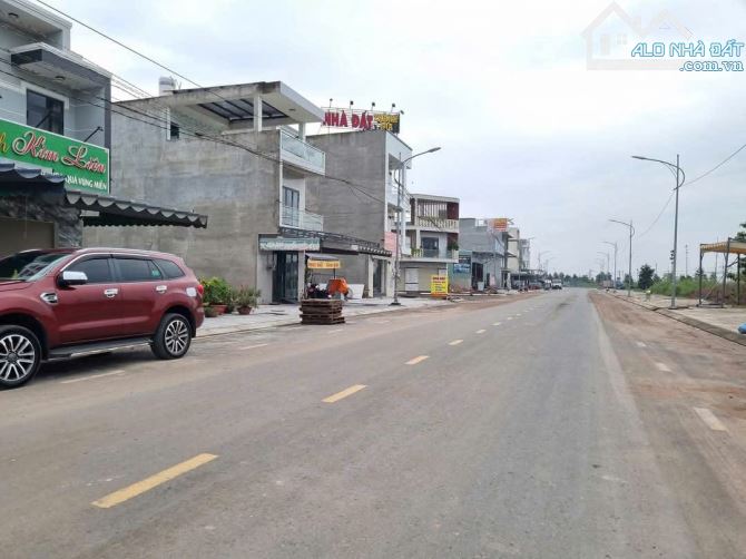 LÔ ĐẤT ĐẸP KINH DOANH BUÔN BÁN NGAY TÁI ĐỊNH CƯ SÂN BAY , 125M2 GIÁ 2TỶ2 - 2