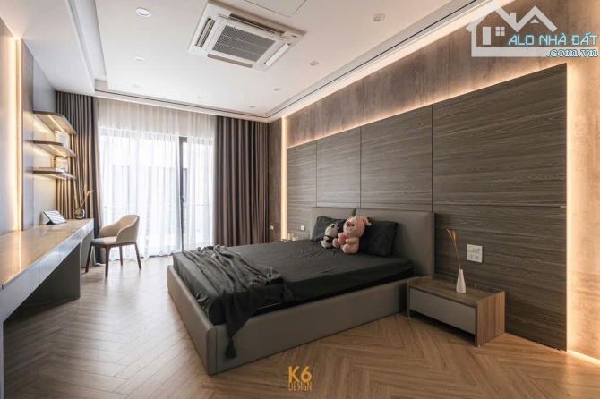 Siêu phẩm ĐÀM QUANG TRUNG, Long Biên  Lô góc , tháng máy, DT 40m, 6 tầng, MT 4,9m, CHỈ 9 T - 4
